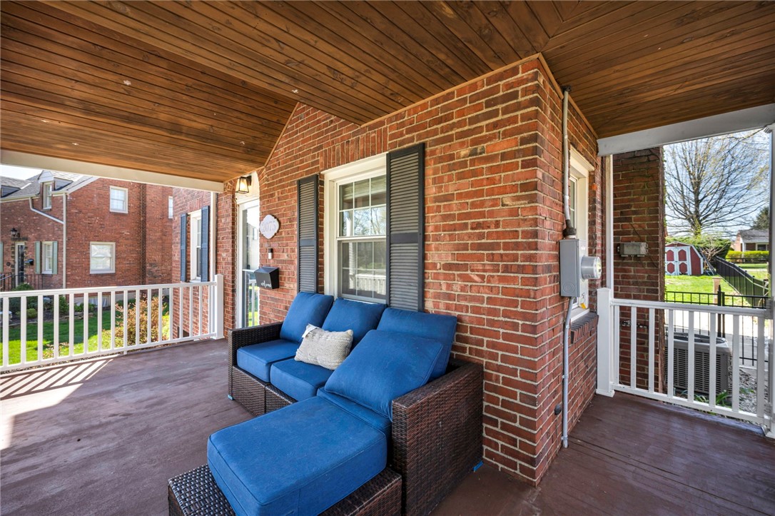 2075 Spring Valley Rd