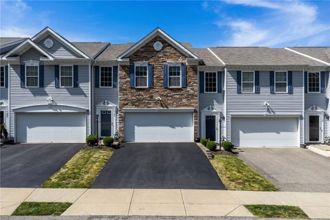 Townhouse For Sale - 154 Rylie Dr Dr #STE 201<br/> Jackson Twp, PA 16037