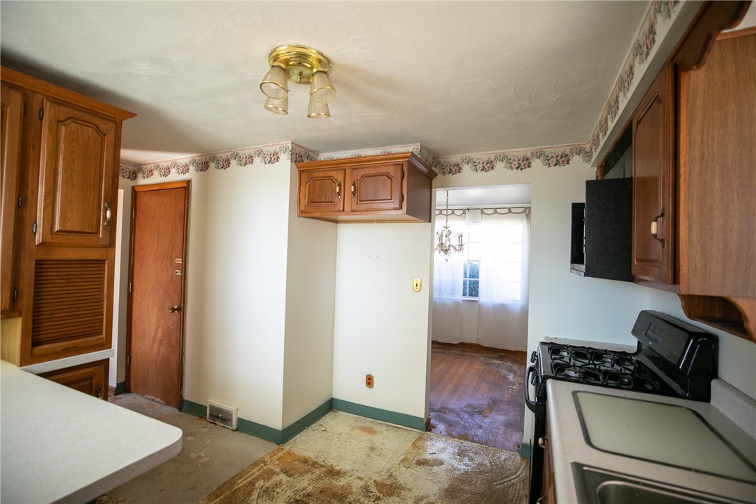 N Braddock, Pennsylvania 15104, United States, 3 Bedrooms Bedrooms, ,2 BathroomsBathrooms,Residential,Active,91462