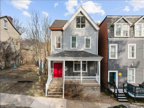 Homes For Sale - 2652 Norwood Ave Ave<br/> Perry Hilltop, PA 15214