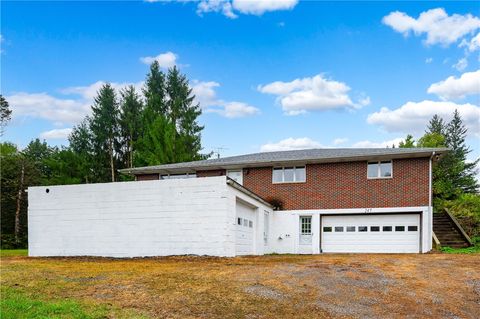 247 Welsh Rd Penn Twp PA 16059