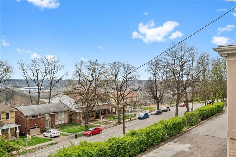 3148 Beechwood Blvd