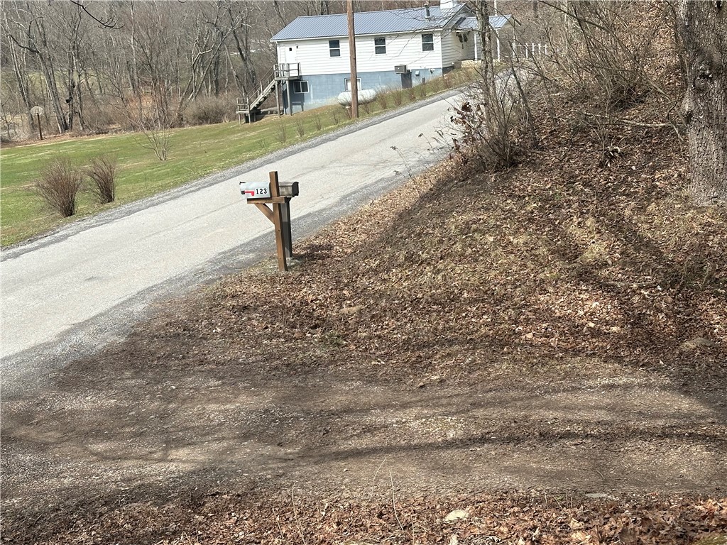 Raccoon Twp, Pennsylvania 15001, United States, 3 Bedrooms Bedrooms, ,1 BathroomBathrooms,Residential,Active,94406