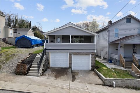 Photo of 534 Mellon Ave, Baden, PA 15005 (MLS # 1727379)