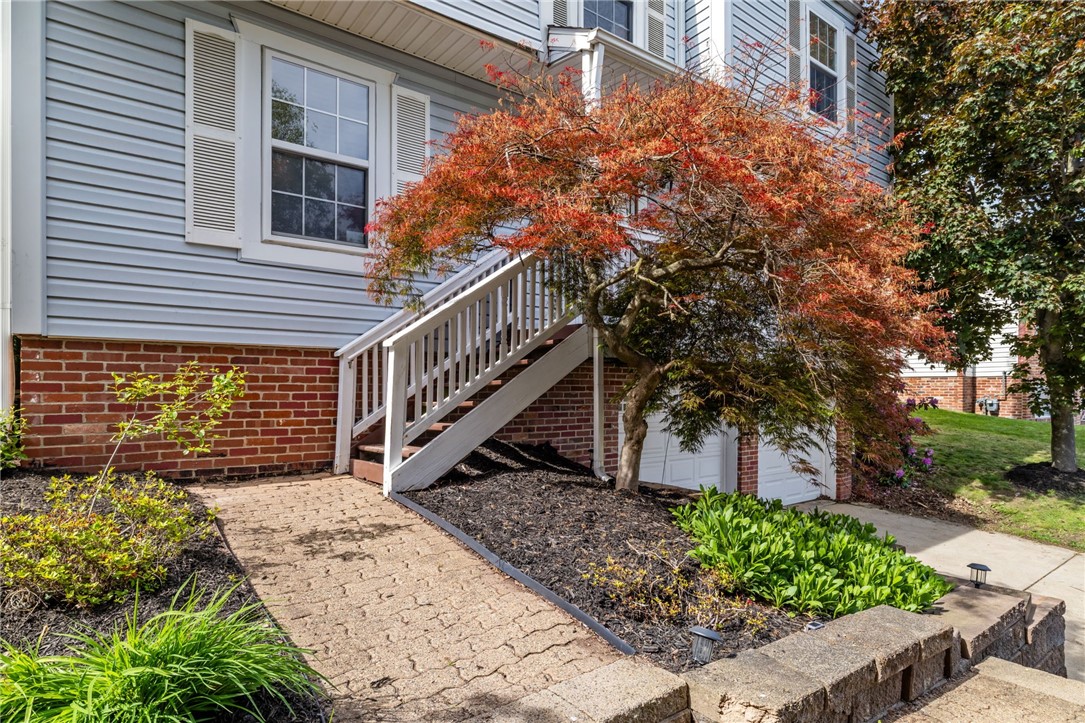 515 Cresthaven Dr