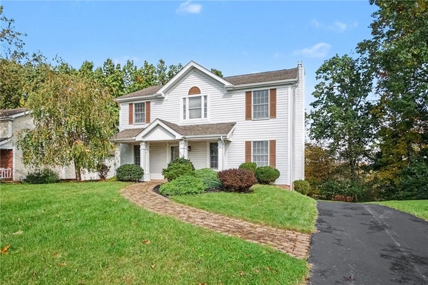 324 HALDEMAN DR, CRANBERRY TOWNSHIP, PA 16066 - Image 9bf0df8c7ebca2bd8c7eda3d69c07783/2871542626
