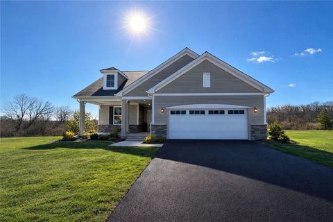 Homes For Sale - 695 Ridge Avenue<br/> Canonsburg, PA 15317