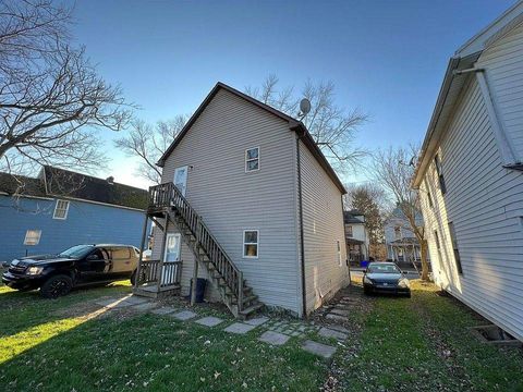 Photo of 609 S Ray St, New Castle, PA 16101 (MLS # 1740422)