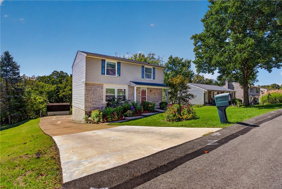 6555 Quaker Dr
