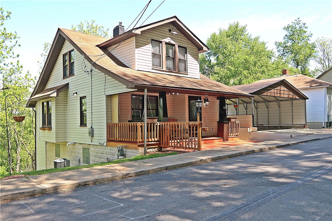65 Oak St