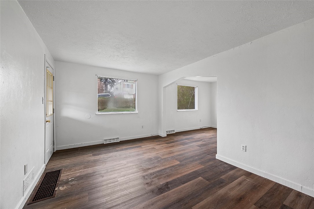 416 Oak St St, West Mifflin, Pennsylvania image 7