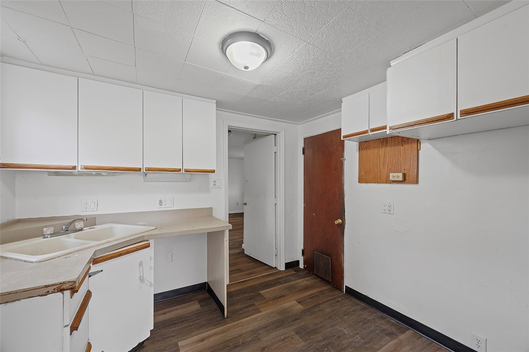 416 Oak St St, West Mifflin, Pennsylvania image 12