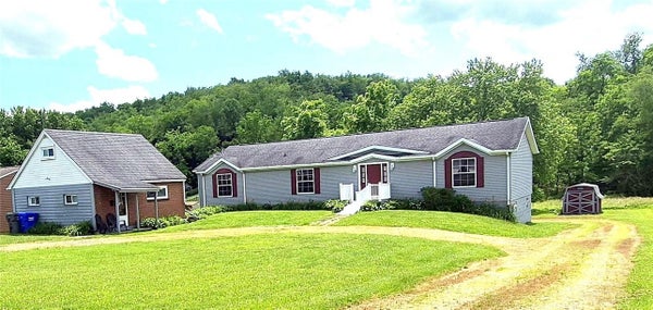 110 MEADOW ST, SARVER, PA 16055 - Image 9c1db40f9b010efa3c7ae4585cd5c77b/842530344