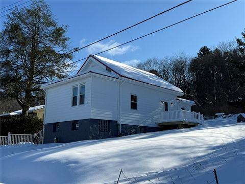 28 Bredin Ave Twp of But SW PA 16045