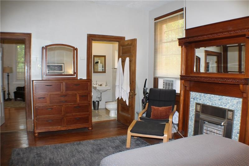 Shadyside, Pennsylvania 15232, United States, 1 Bedroom Bedrooms, ,1 BathroomBathrooms,Residential,Active,113173