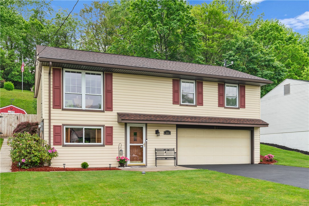 569 Butterfield Drive Dr, North Huntingdon, Pennsylvania image 2