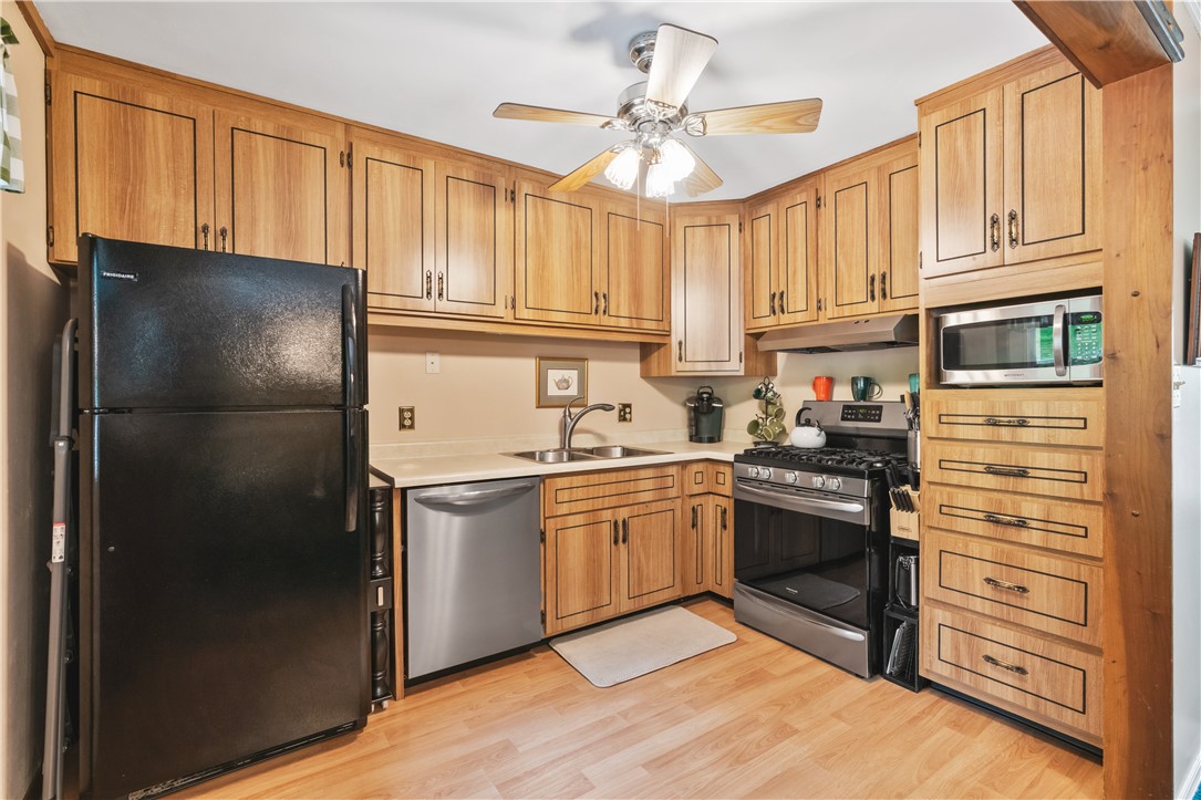 569 Butterfield Drive Dr, North Huntingdon, Pennsylvania image 9