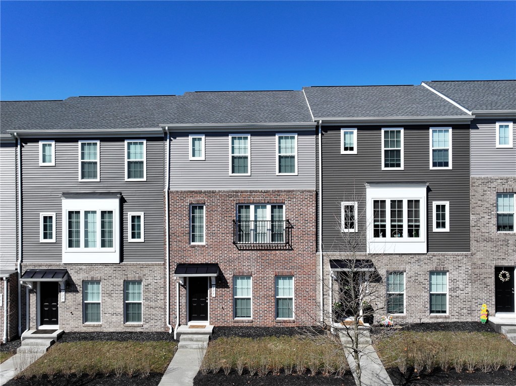 Cranberry Twp, Pennsylvania 16066, United States, 3 Bedrooms Bedrooms, ,3 BathroomsBathrooms,Residential,Active,84002