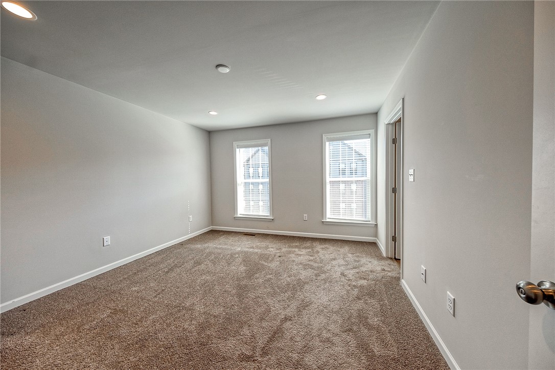 Cranberry Twp, Pennsylvania 16066, United States, 3 Bedrooms Bedrooms, ,3 BathroomsBathrooms,Residential,Active,84002