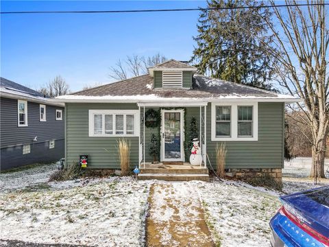 Photo of 2009 Nippert Ave, Beaver Falls, PA 15010 (MLS # 1733477)