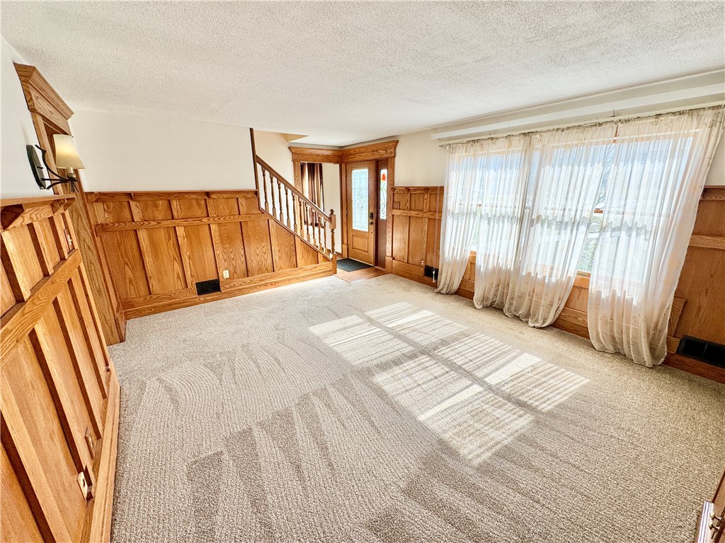 203 Sylvania Dr. Dr, South Park, Pennsylvania image 3