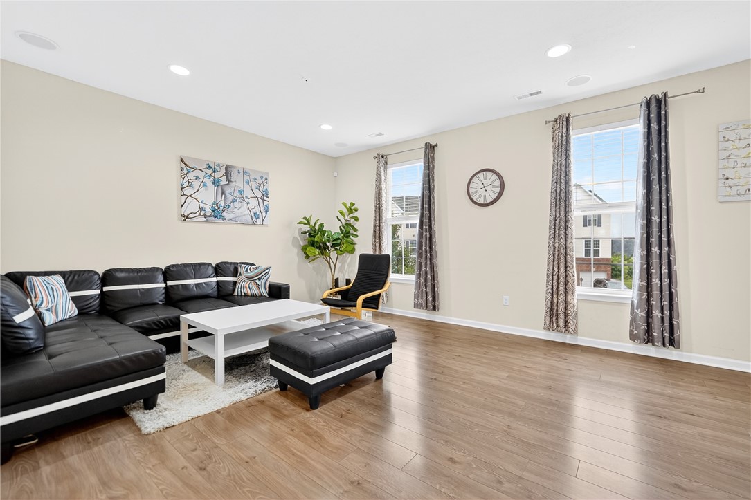 Carnegie, Pennsylvania 15106, United States, 3 Bedrooms Bedrooms, ,3 BathroomsBathrooms,Residential,Active,223774