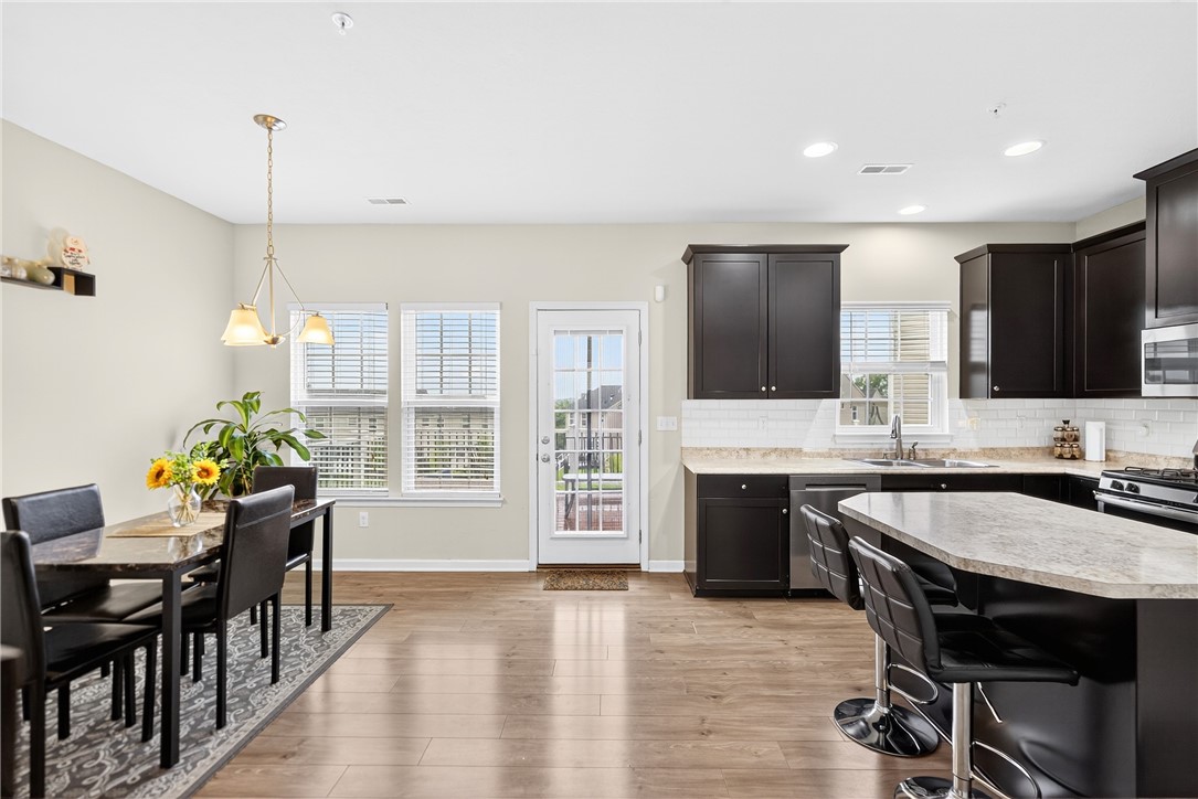 Carnegie, Pennsylvania 15106, United States, 3 Bedrooms Bedrooms, ,3 BathroomsBathrooms,Residential,Active,223774