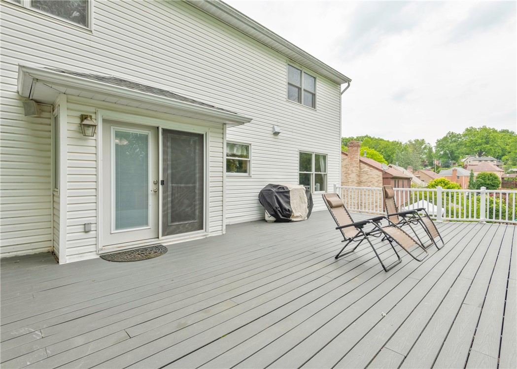 1198 Fox Terrier Dr Dr, Bethel Park, Pennsylvania image 6