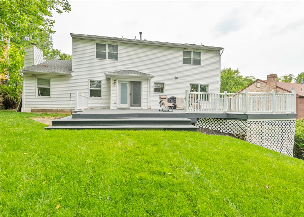 1198 Fox Terrier Dr Dr, Bethel Park, Pennsylvania image 8