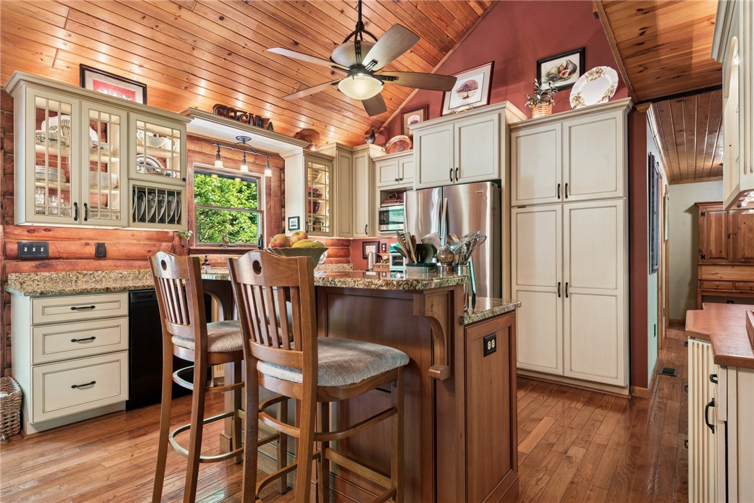 147 David Shotts Rd. Rd, Ruffs Dale, Pennsylvania image 6