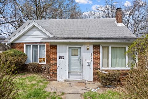 Photo of 9611 Emerson St, Pittsburgh, PA 15235 (MLS # 1746481)