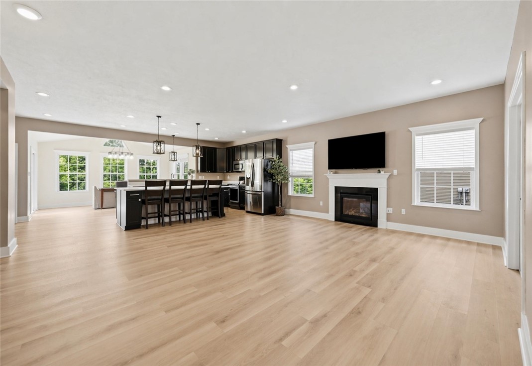 179 Alder Dr