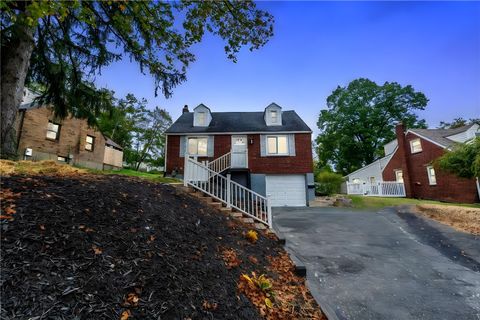 Photo of 224 Logan Rd, Bethel Park, PA 15102 (MLS # 1725930)