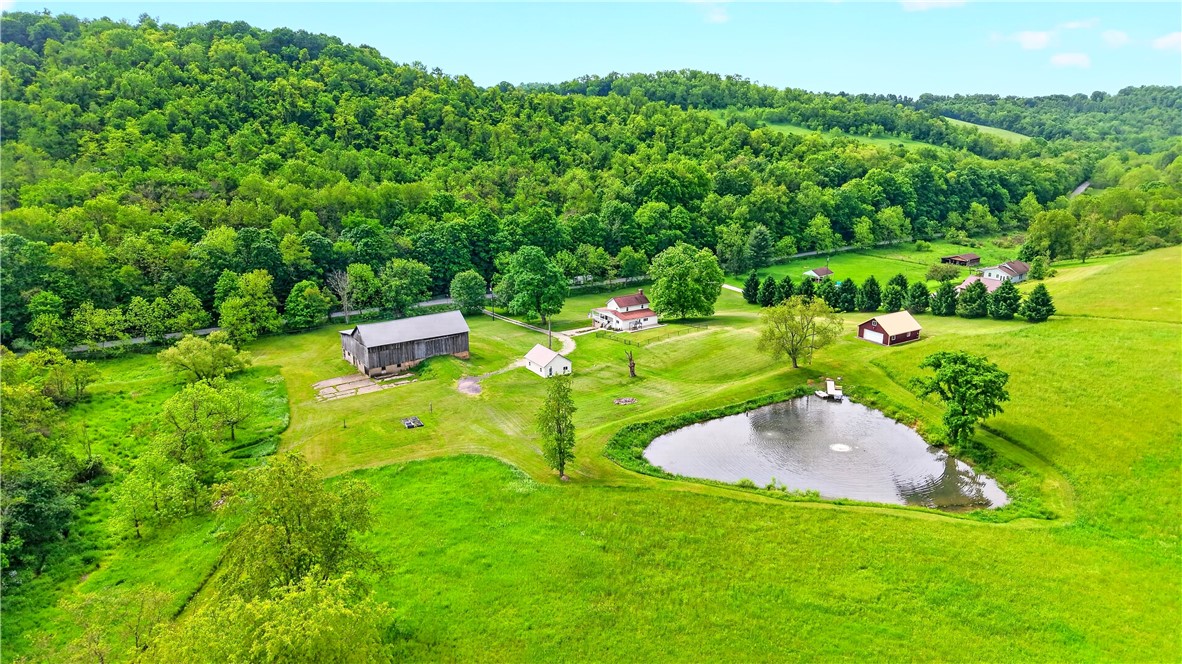 21 Country Ln
