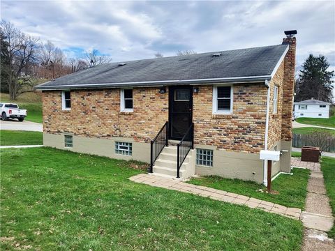 Photo of 1230 Frank Ave, Jeannette, PA 15644 (MLS # 1744612)