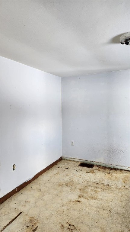 Lake Twp, Pennsylvania 16153, United States, 3 Bedrooms Bedrooms, ,1 BathroomBathrooms,Residential,Active,21564