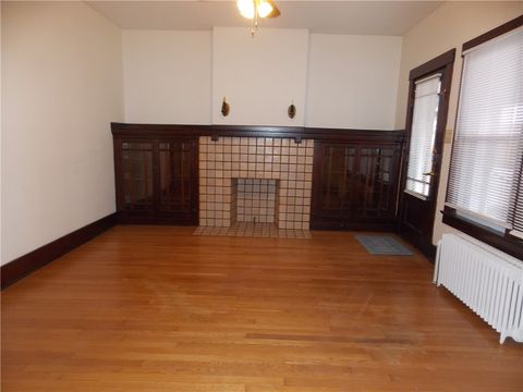 Photo of 119 Jefferson St. St, Evans City, PA 16033 (MLS # 1738938)