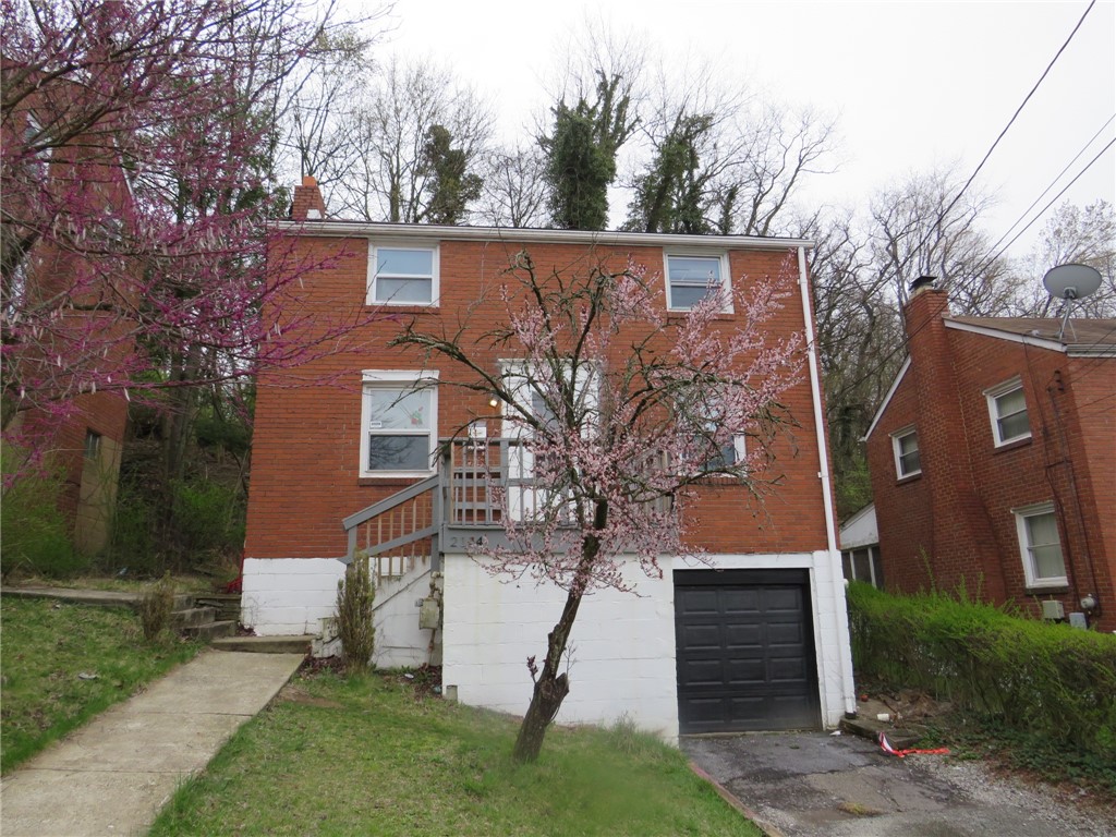 2114 Lindsay Rd