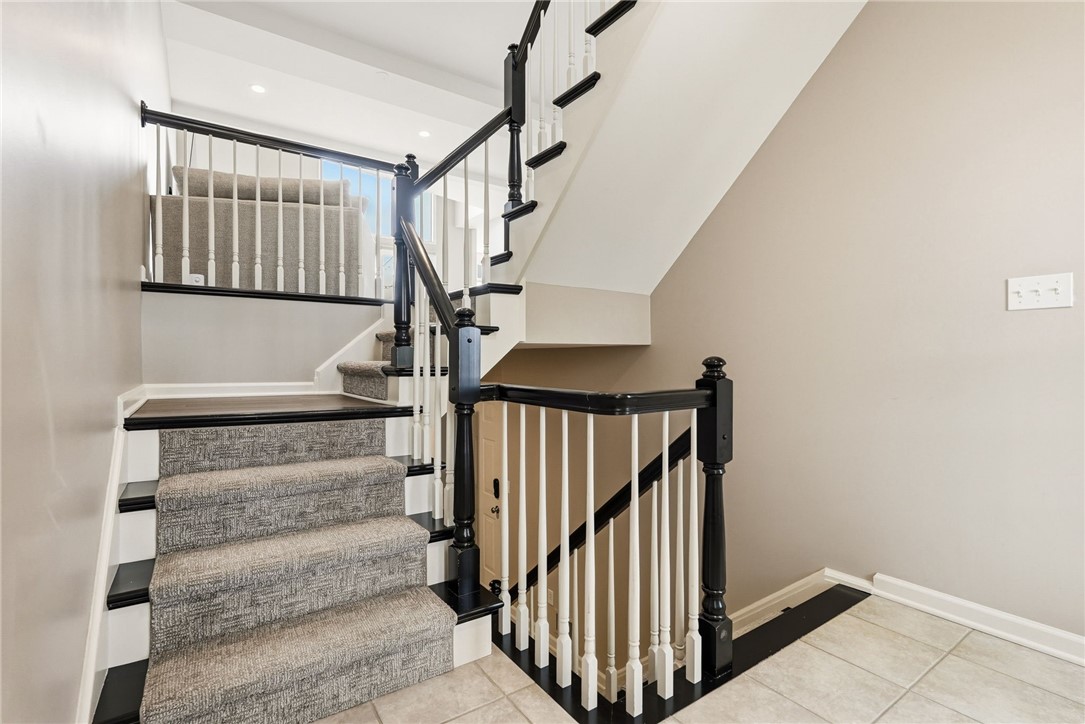 215 Cypress Knoll Dr