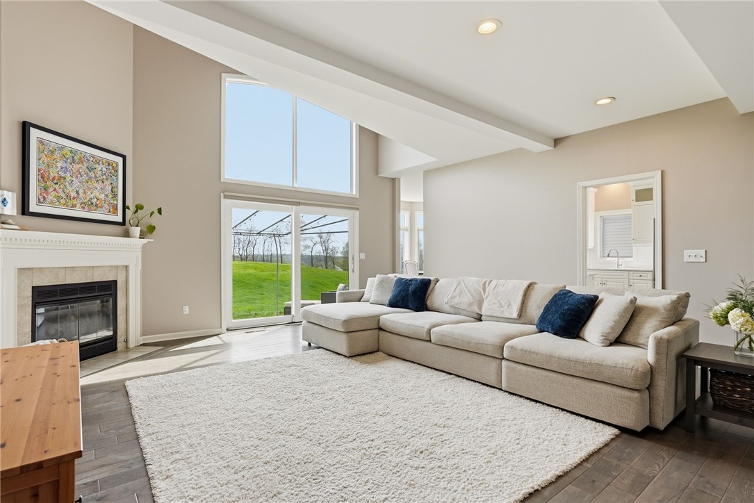 215 Cypress Knoll Dr