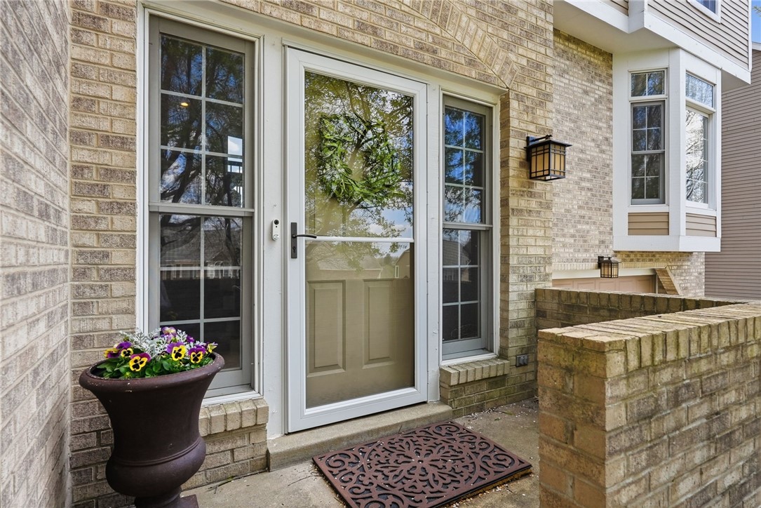 215 Cypress Knoll Dr