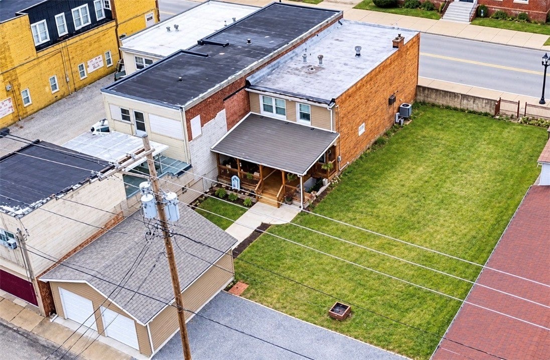 830 Midland Ave