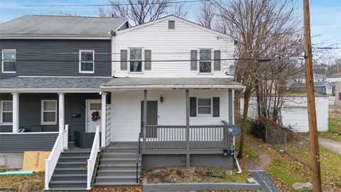 Photo of 1057 Keene St, Springdale, PA 15144 (MLS # 1746737)