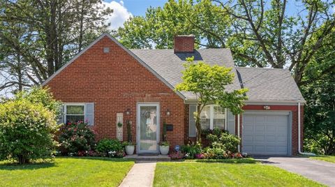 Photo of 376 Mcclellan Dr, Pittsburgh, PA 15236 (MLS # 1738578)