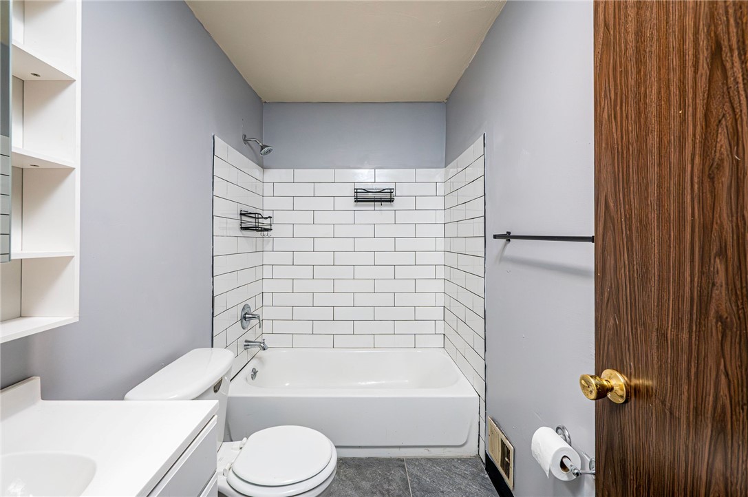 Hempfield Twp - Wml, Pennsylvania 15601, United States, 3 Bedrooms Bedrooms, ,2 BathroomsBathrooms,Residential,Pending,100802