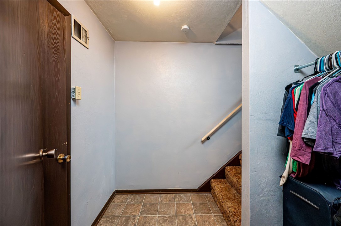 Hempfield Twp - Wml, Pennsylvania 15601, United States, 3 Bedrooms Bedrooms, ,2 BathroomsBathrooms,Residential,Pending,100802