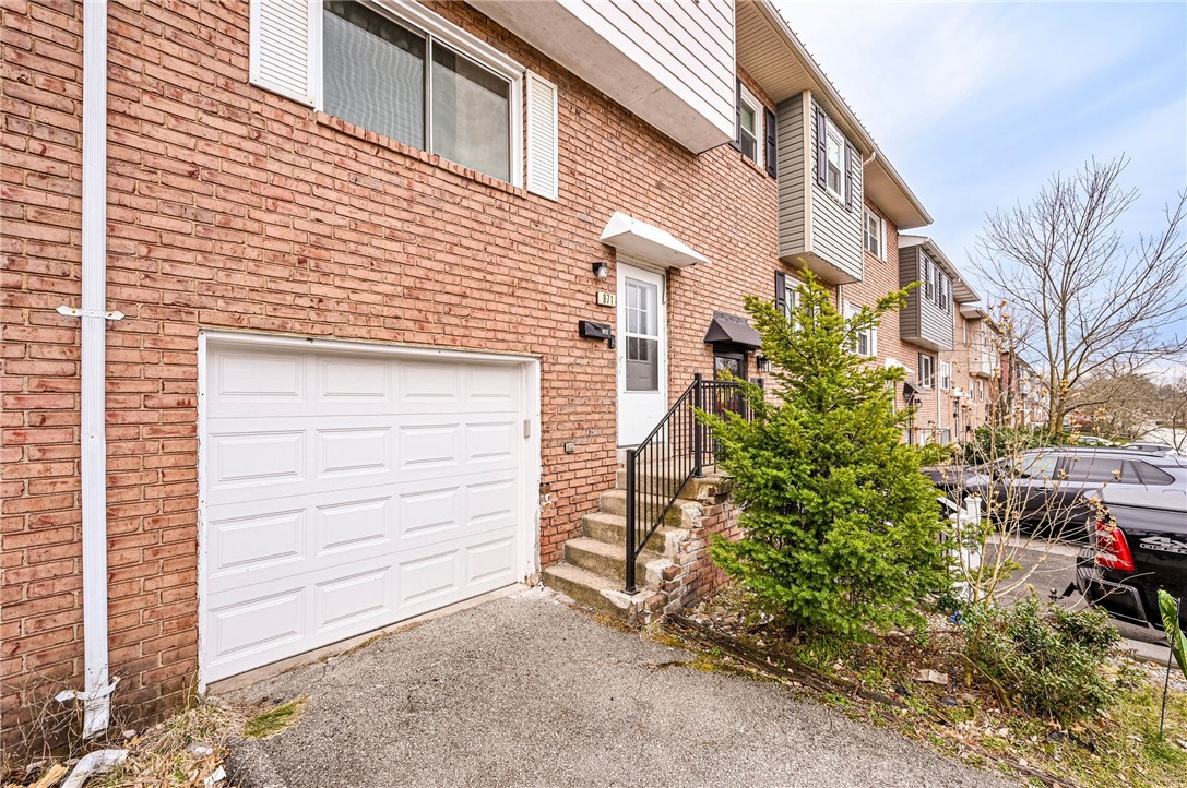 Hempfield Twp - Wml, Pennsylvania 15601, United States, 3 Bedrooms Bedrooms, ,2 BathroomsBathrooms,Residential,Pending,100802