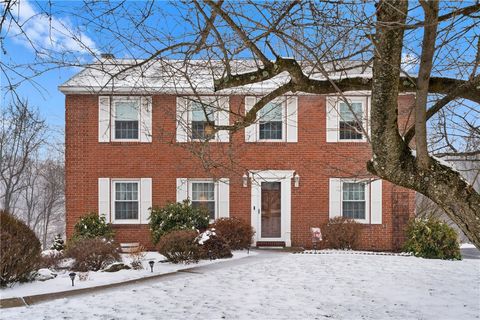 115 Lakeview Drive Robinson Twp PA 15136