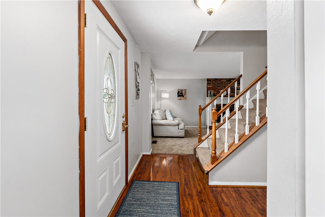 611 Meade Dr