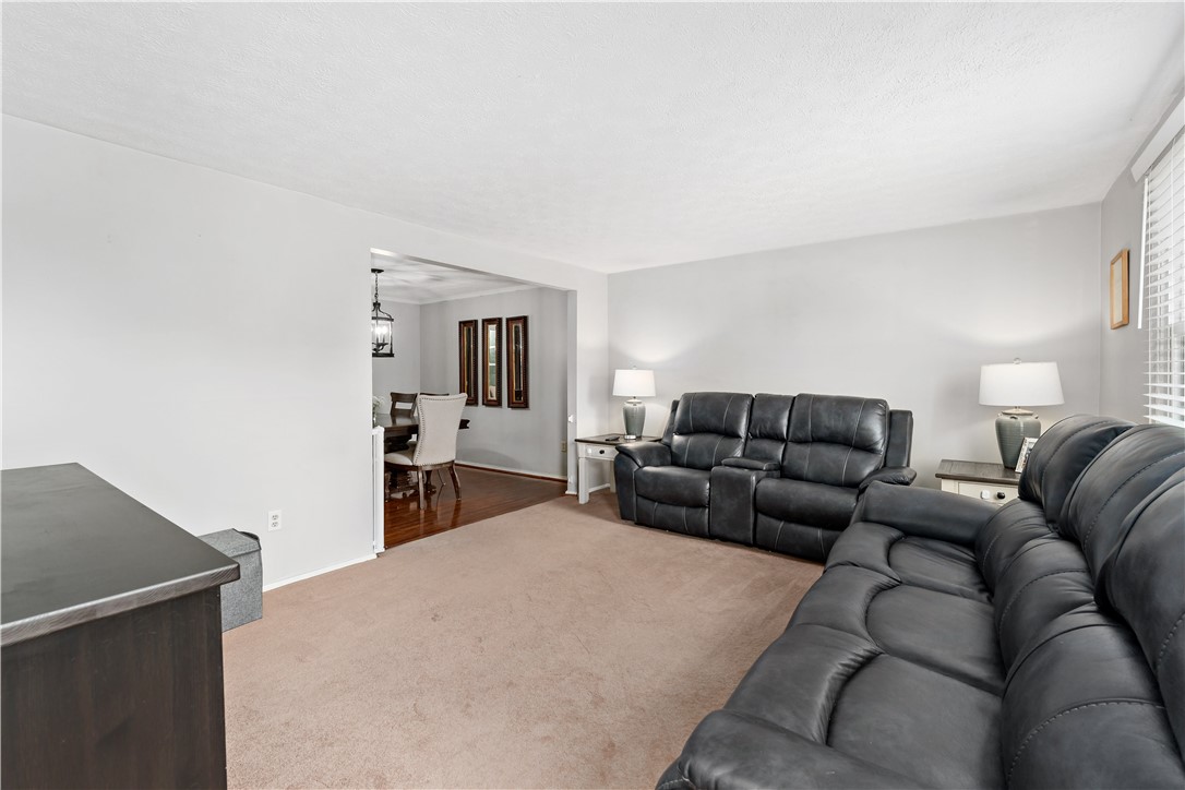 611 Meade Dr